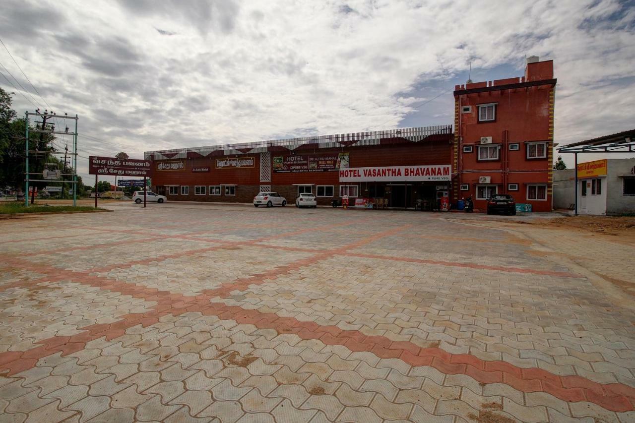 Oyo 42678 Hotel Vasantha Bhavanam Saver Coimbatore Esterno foto