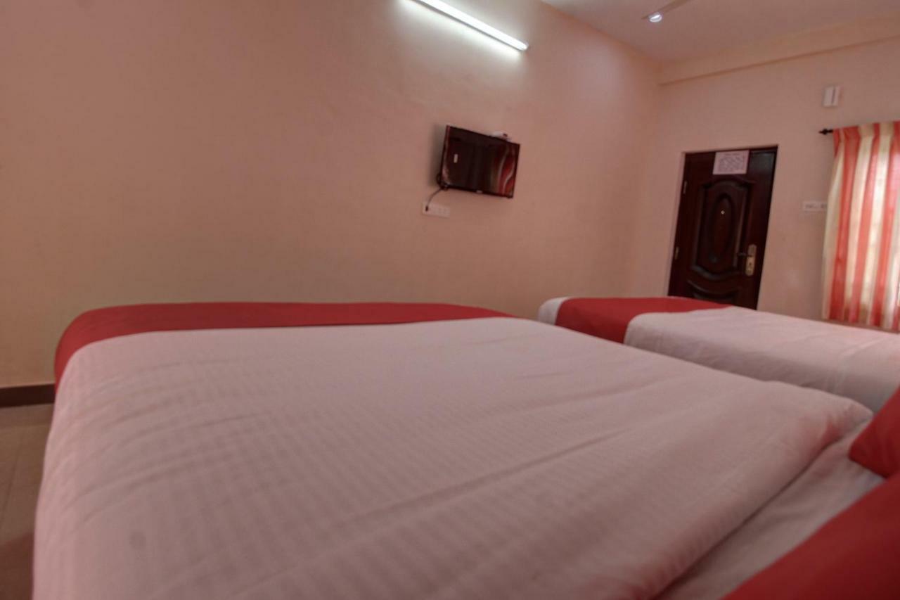 Oyo 42678 Hotel Vasantha Bhavanam Saver Coimbatore Esterno foto
