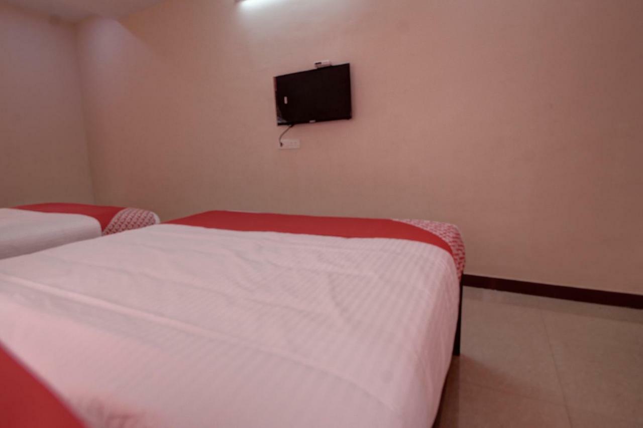 Oyo 42678 Hotel Vasantha Bhavanam Saver Coimbatore Esterno foto