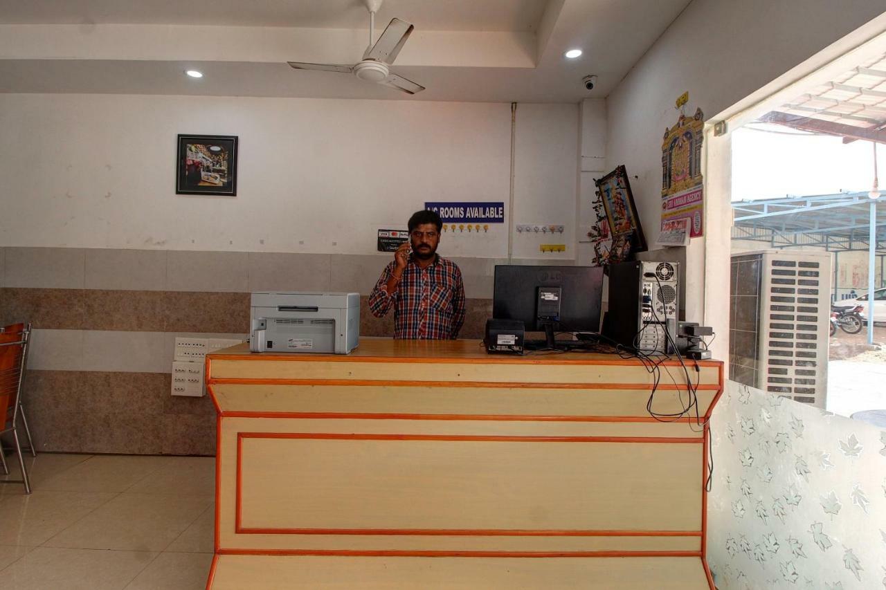 Oyo 42678 Hotel Vasantha Bhavanam Saver Coimbatore Esterno foto